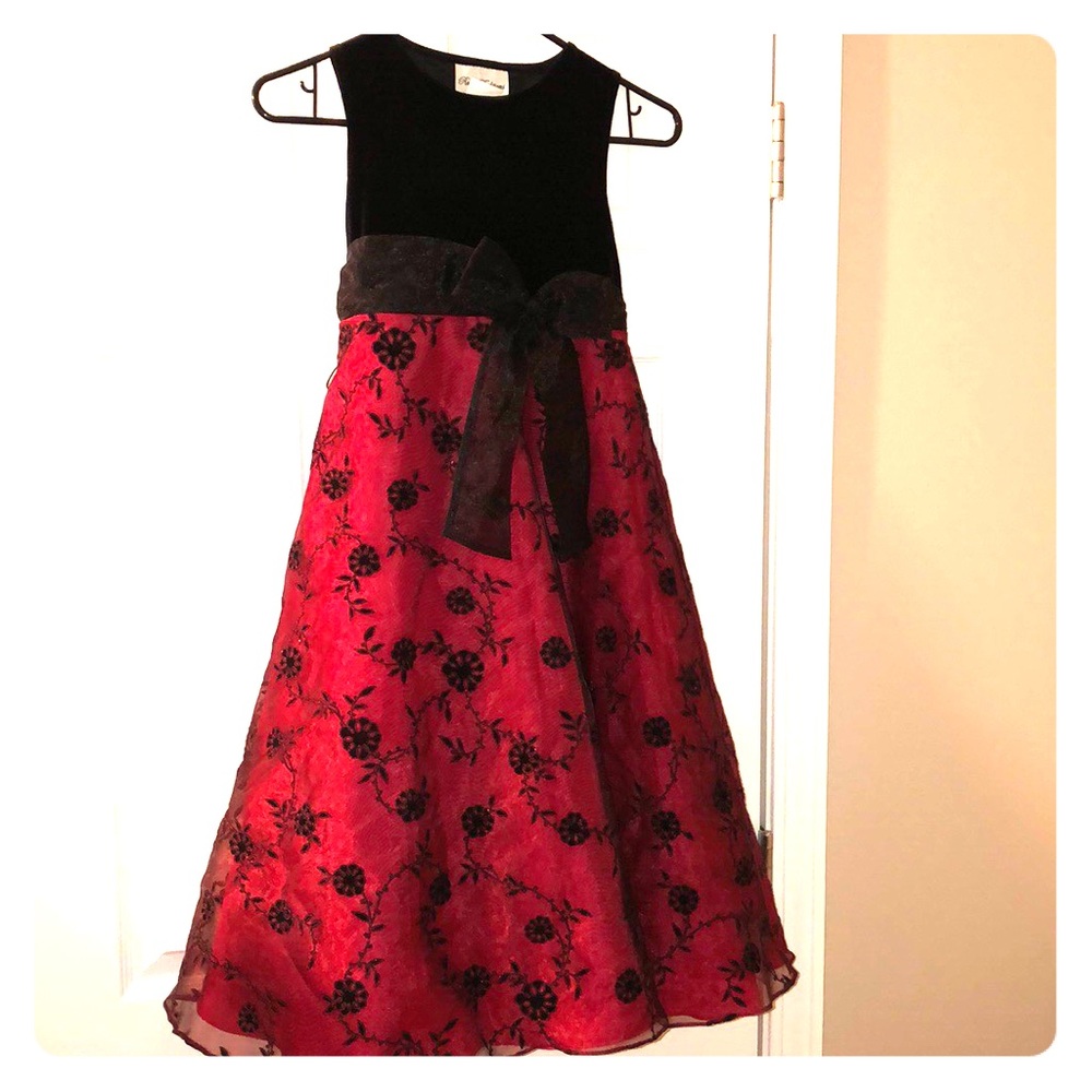 Black & Red Formal Dress w/ bow in front & back